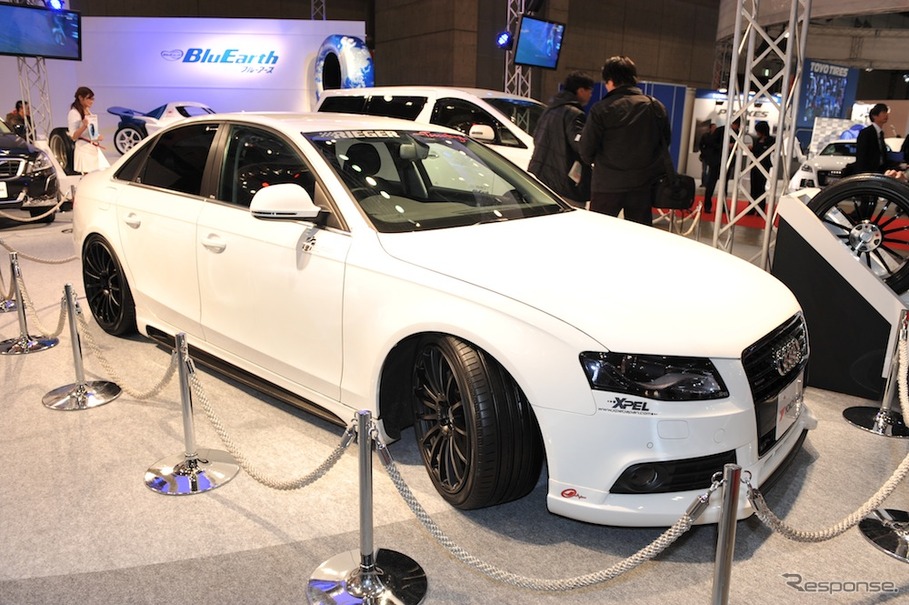 ヨコハマ タイヤ（東京オートサロン12）
