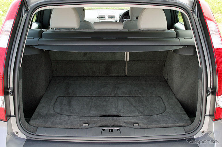 【インプレ'04】松下宏　ボルボ『S40/V50』 日本ではちょうどいいコンパクトエステート