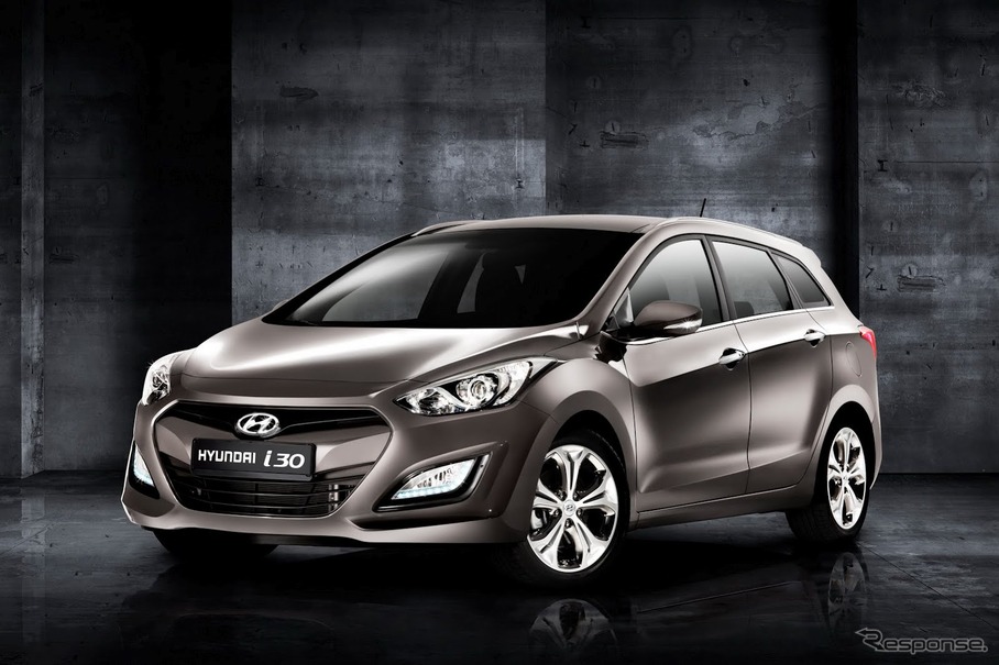 新型ヒュンダイ i30ワゴン