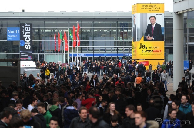 CeBIT 12