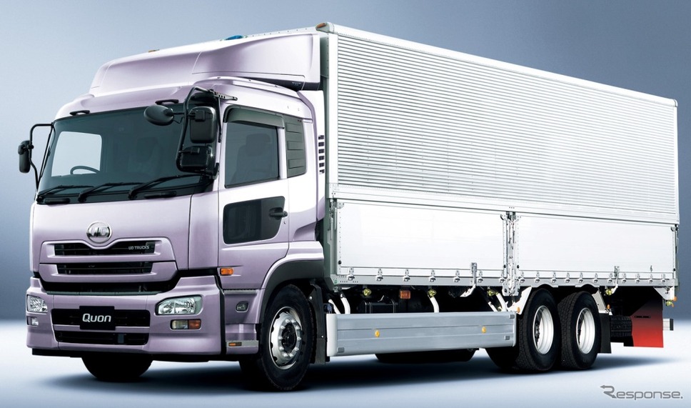 UDトラックス、大型トラック「クオン」のカーゴ系にトラフィックアイブレーキを標準装備