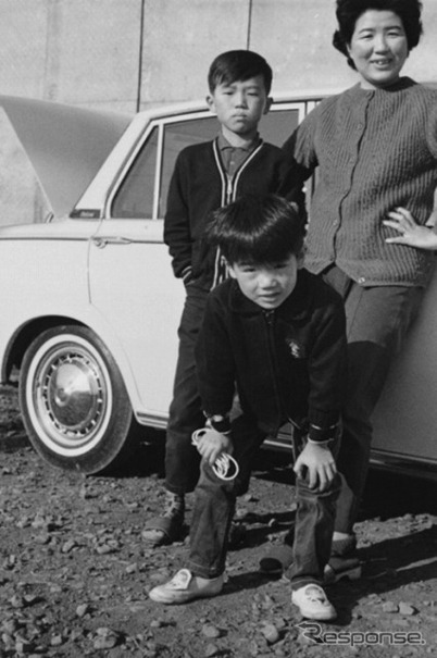 カーコンビニ倶楽部、新テレビCMの1カット