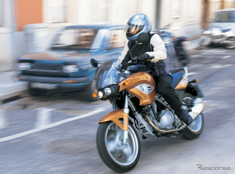 BMWは一線を画す…二輪車リサイクル