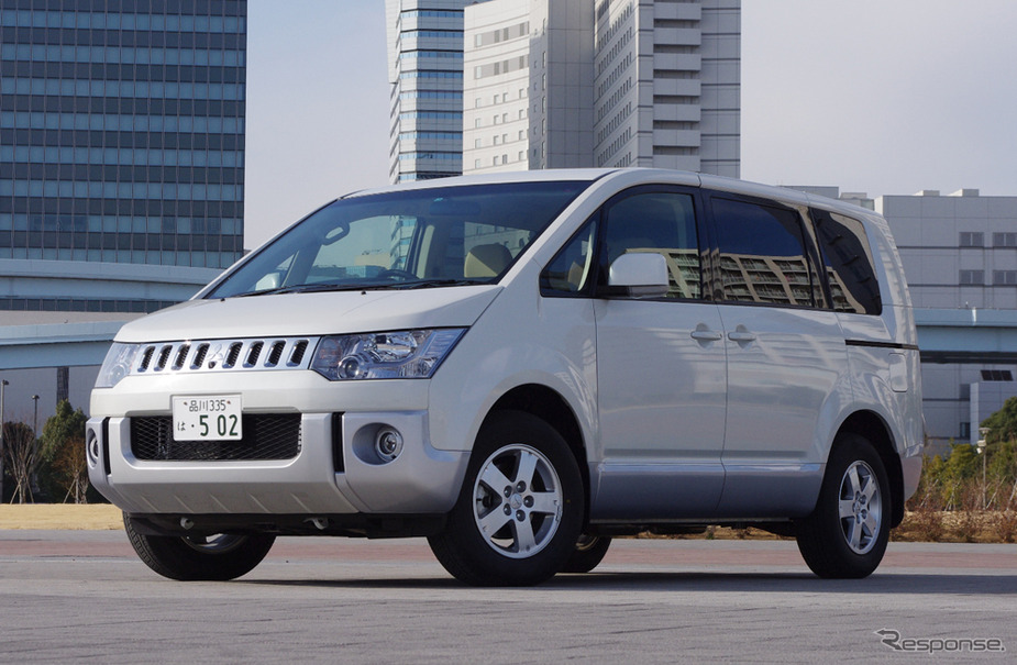 三菱 デリカD:5 2リットルMIVECエンジン搭載車(2WD)