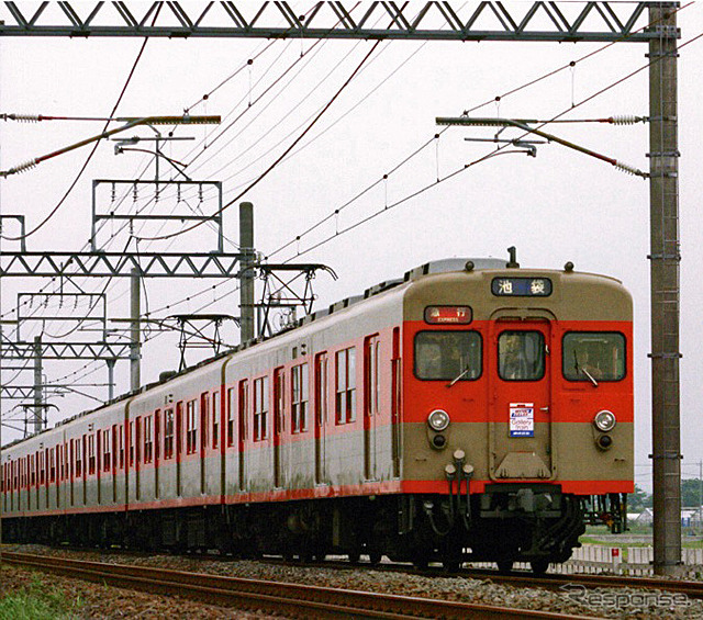 東武、復刻カラー丸目 8000系による野田線・スカイツリーライン直通列車を運転