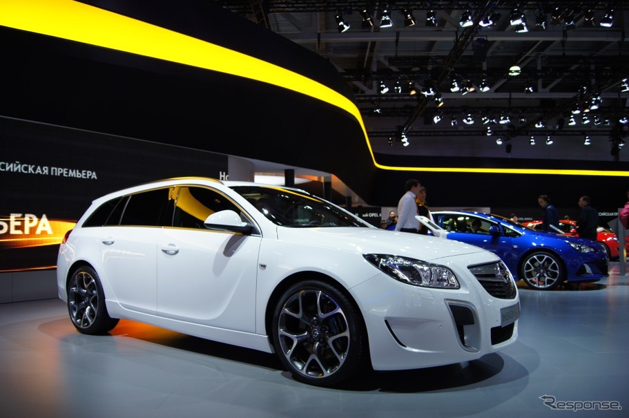 オペル Insignia OPC Sports Tourer（モスクワモーターショー12）