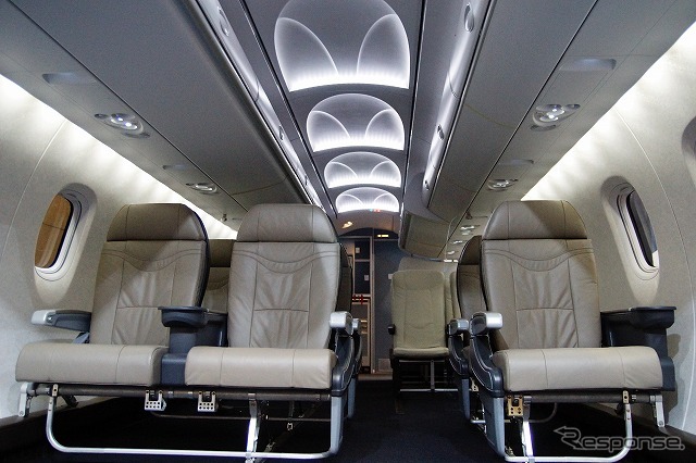 『MRJ』の実物大モックアップを展示。これが最新バージョンとなる。