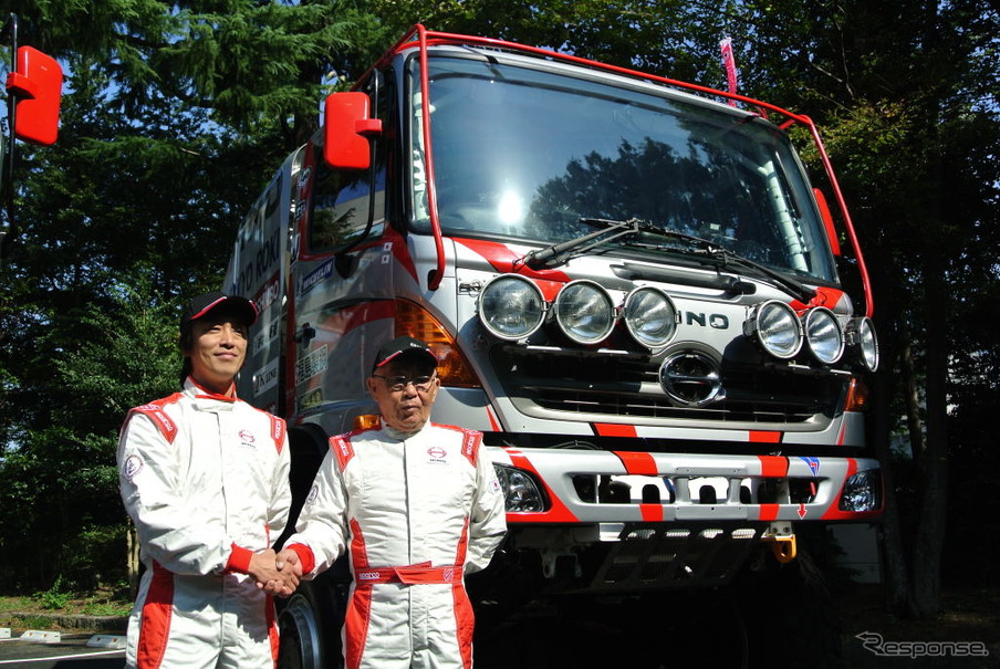 菅原照仁氏（左）と菅原義正氏（右）