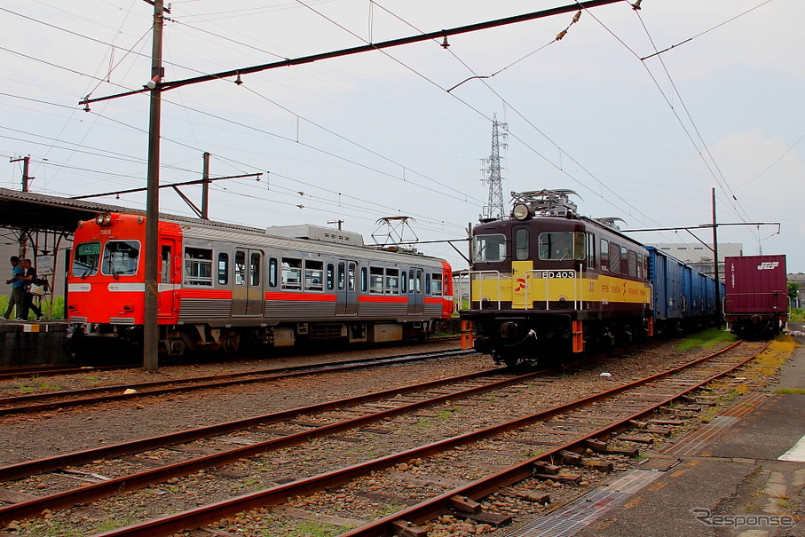2012年3月16日に貨物輸送を終了した岳南鉄道