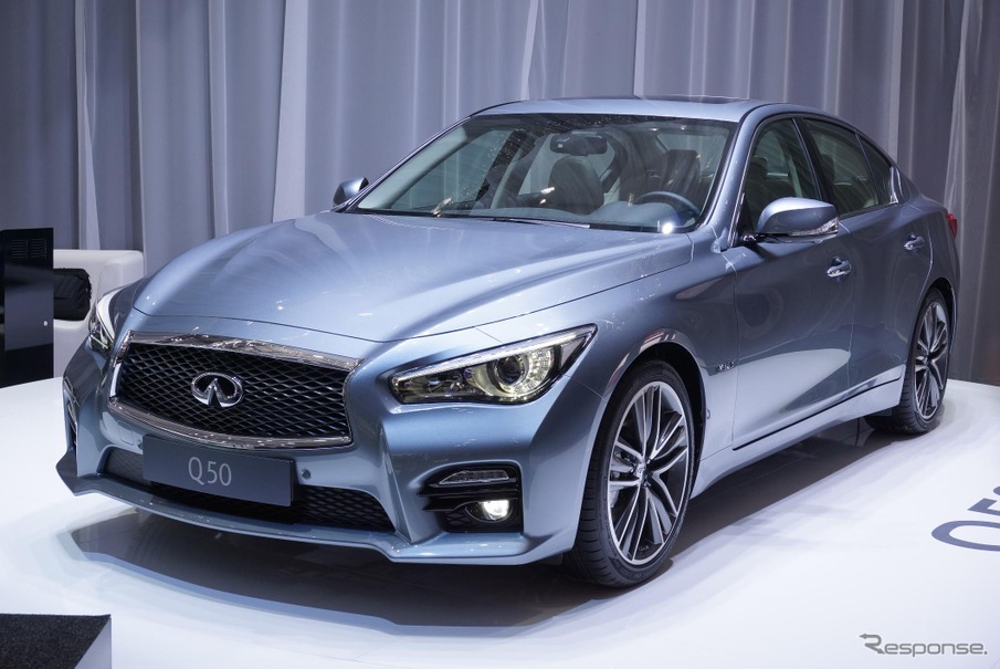 インフィニティ Q50 のハイブリッド（ジュネーブモーターショー13）