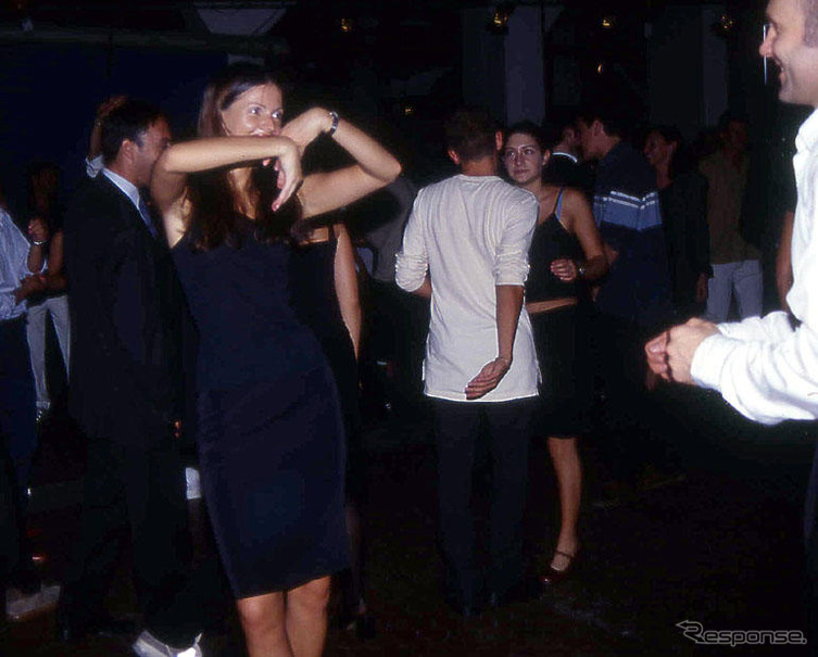 ディスコ帰りはホテルが安くなる!　運輸大臣の珍案