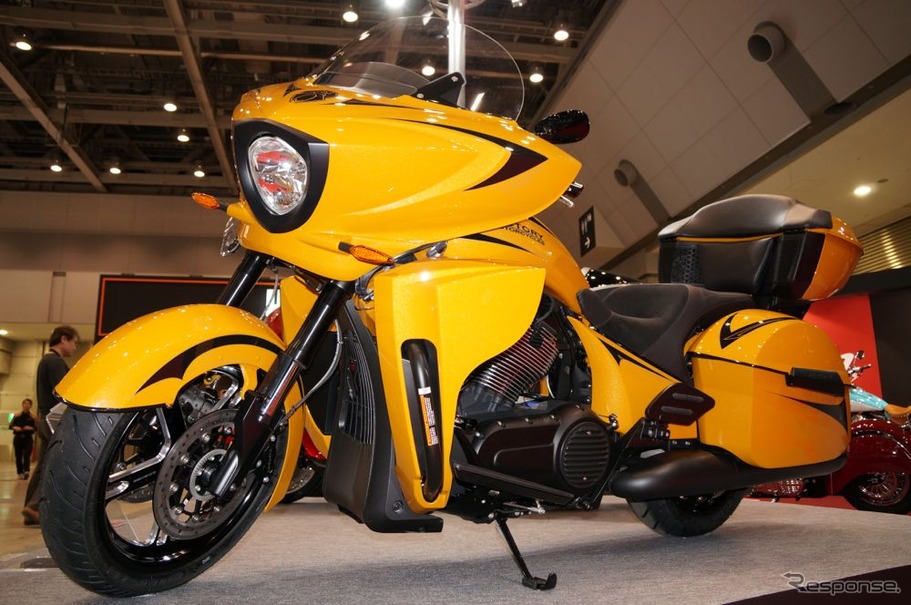 東京モーターサイクルショー13 モダンで斬新なアメリカン ヴィクトリー日本上陸 レスポンス Response Jp