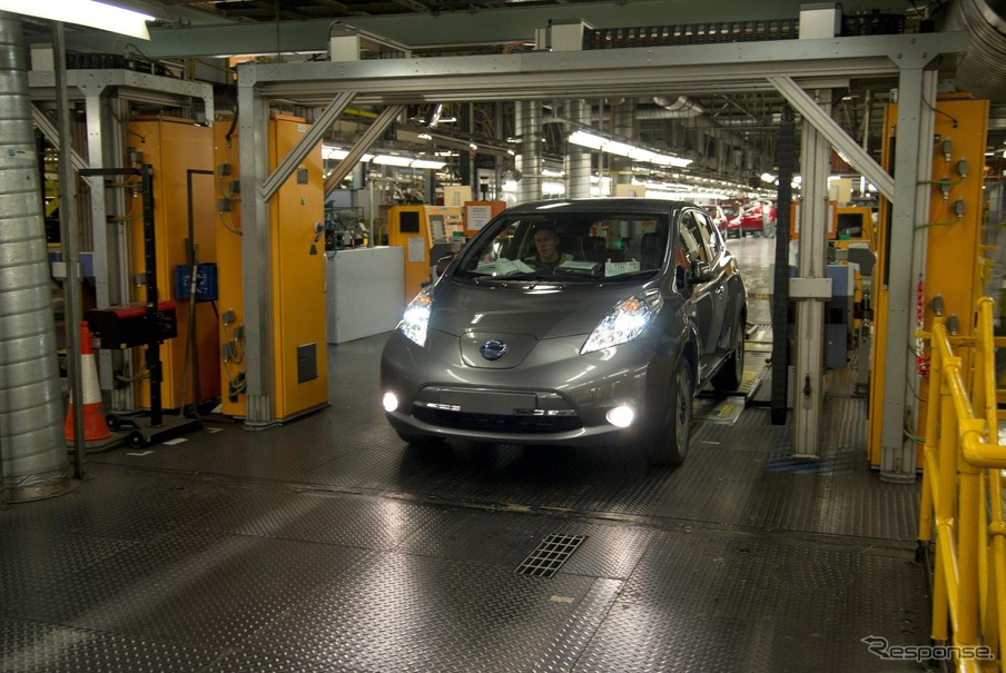 3月28日、英国サンダーランド工場で生産が開始された日産リーフ