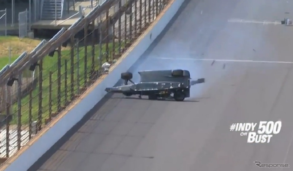 INDYが公開したクラッシュ時の動画キャプチャ