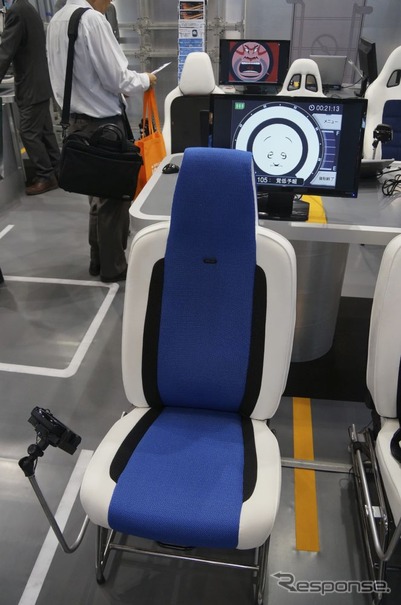 運行管理ソフトの「ヒュータコ」。シートに敷いたセンサーからドライバーの情報を収集、パソコンに取り込んで疲労度などが見えるようになる。