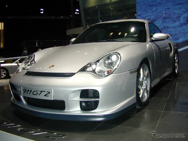 【デトロイト・ショー2001速報】おまたせ! ウワサの新型ポルシェ『911 GT2』