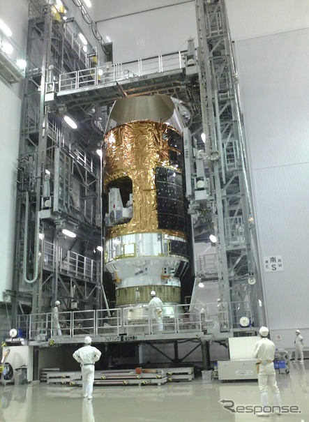 こうのとり4号機、ロケットへの結合を完了