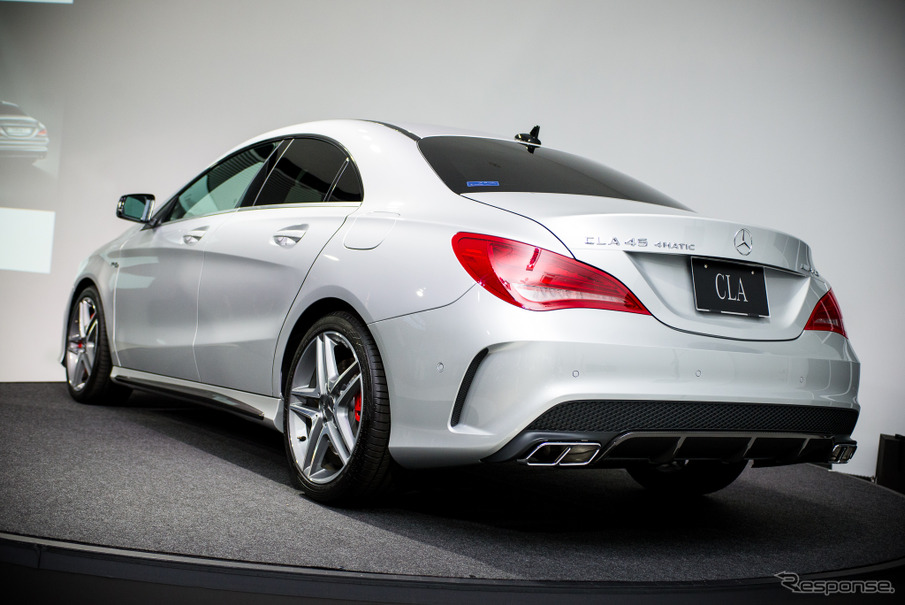 メルセデス・ベンツ CLA A 45 AMG 4MATIC