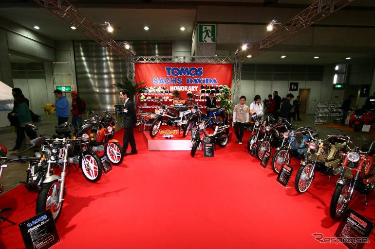 【東京モーターサイクルショー05】写真蔵…TOMOSブース