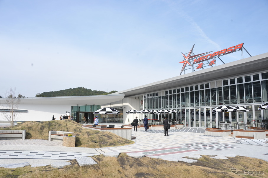 11日、デザインコンテスト大会や試乗会、安全講習会が行われる新東名清水PA