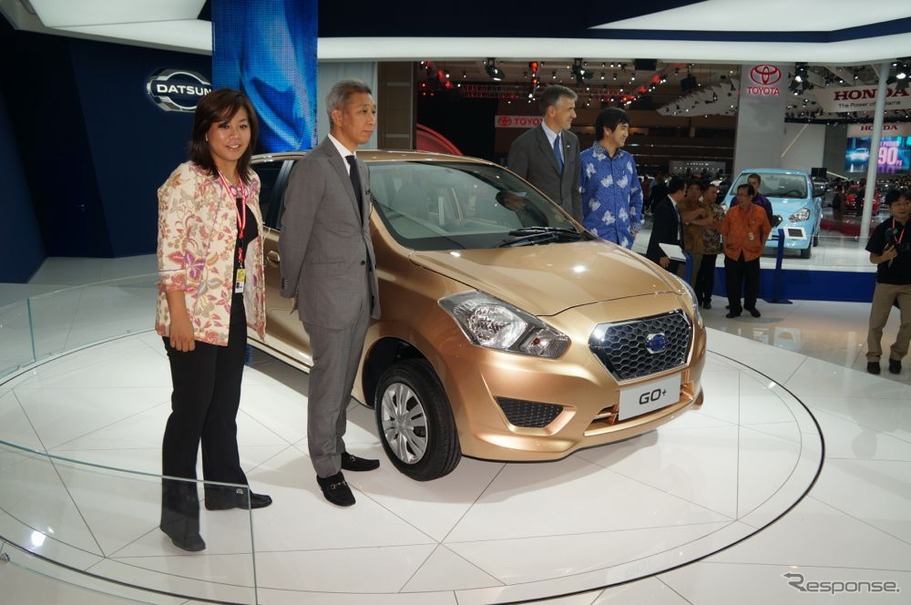 日産、インドネシアでダットサンブランドの3列シート車「＋GO」を初公開