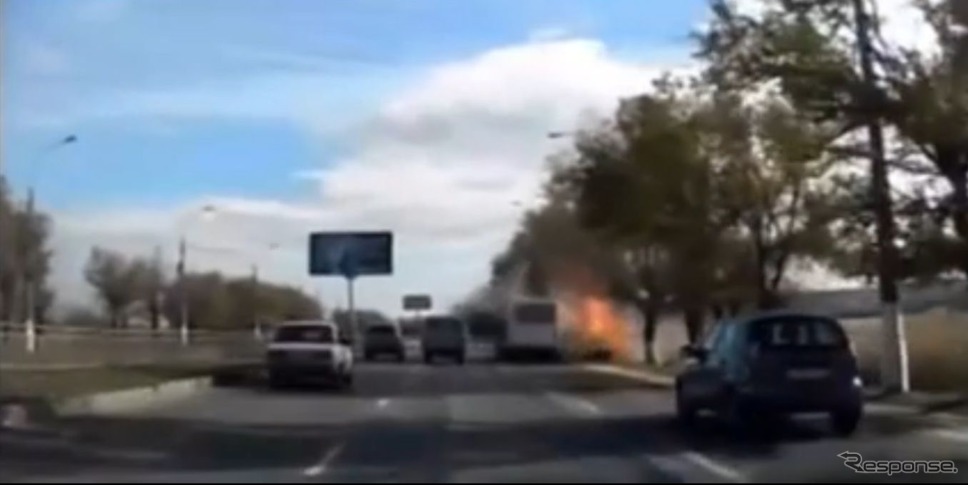 ロシアの路線バスで自爆テロ 瞬間映像 動画 レスポンス Response Jp