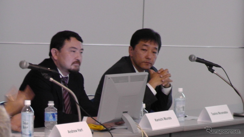 左がトヨタ自動車第1電子開発部主査村田賢一氏、右が日産自動車株式会社ビークルサービステクノロジー本部村松寿郎氏。