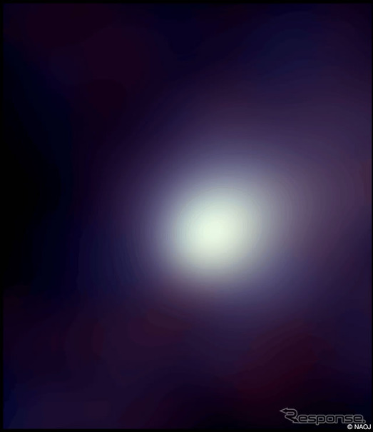 すばる望遠鏡が捉えたアイソン彗星の中間赤外線画像。擬似カラー合成（国立天文台）