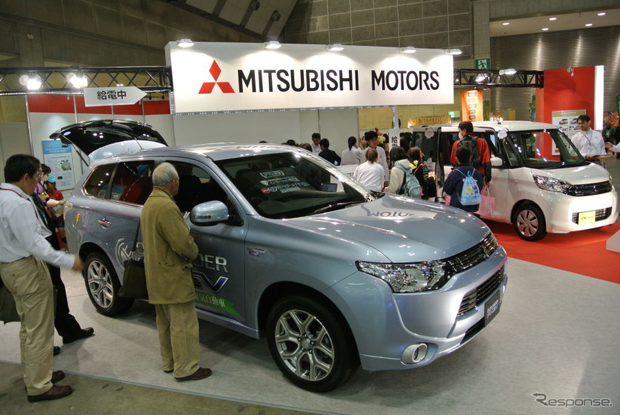 三菱自動車ブース