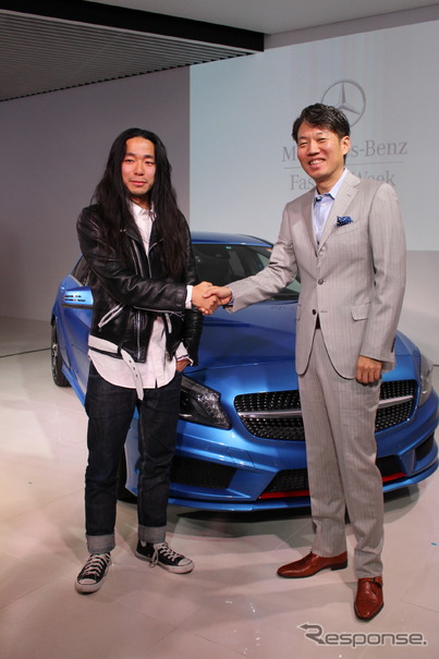 ファセッタズム（FACETASM）デザイナーの落合宏理（左）とメルセデス・ベンツ日本の上野金太郎社長（右）