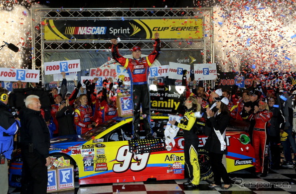 カール・エドワーズ