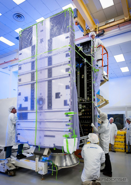 ボーイング、世界初の全電気式衛星「702SP」の製造が順調に進捗