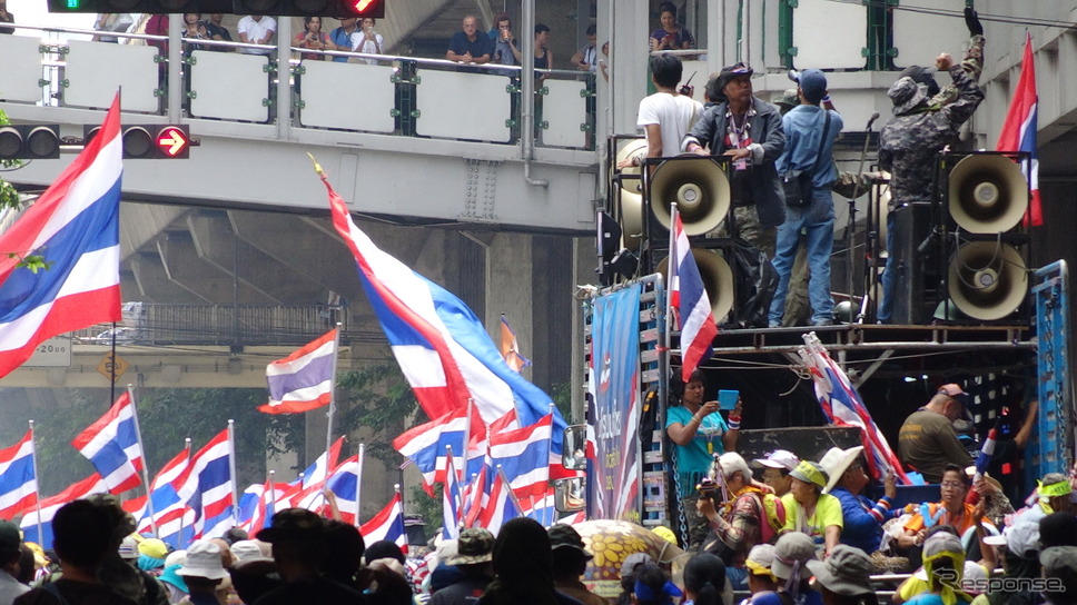 バンコクの反政府デモ隊（3月28日スクンビット通り）