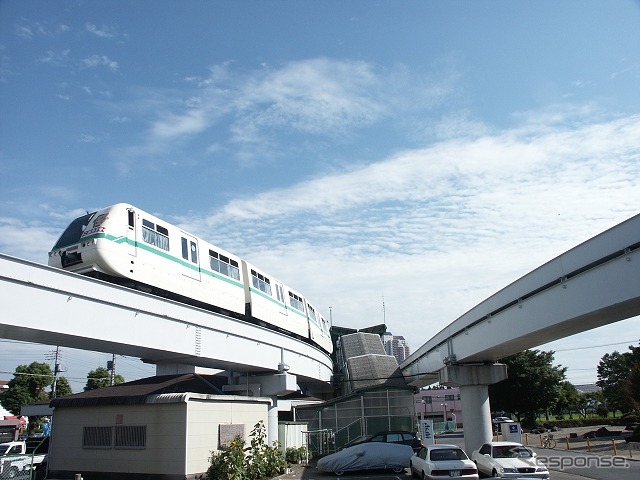 ユーカリが丘線の公園駅付近。4月29日は同駅の近くで開催されるイベントにあわせ、一部の時間帯で無料運行を実施する。