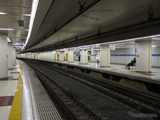 半蔵門線は6月21日のダイヤ改正で清澄白河～押上間の列車が大幅に増える。写真は押上駅の半蔵門線ホーム。