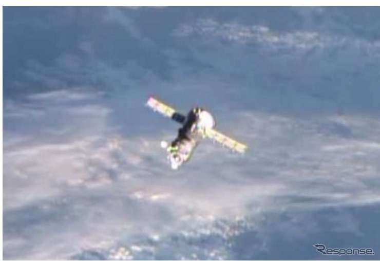 ISSから離脱したプログレス補給船（55P）（7月22日、出典：JAXA／NASA）