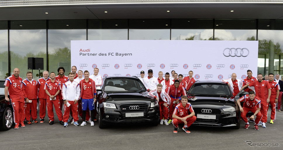 アウディが独サッカー「FCバイエルン」の選手に新車を贈呈