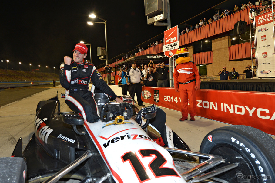 過去3度もシリーズ2位に甘んじた雪辱を晴らした#12 パワー。写真：INDYCAR