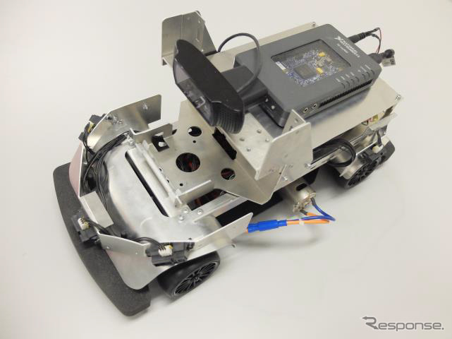 RoboCar 1/10 myRIOパッケージ