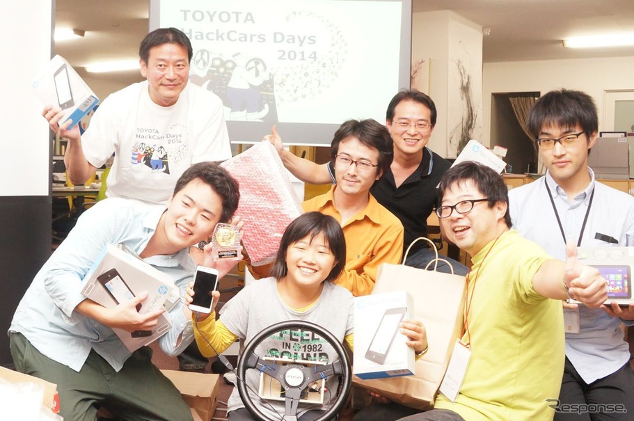 TOYOTA HackCars Days 2014 in Tokyo 最優秀賞「シンクロナイズド・ドライビング」の開発チーム“ニャーニャー”のメンバー