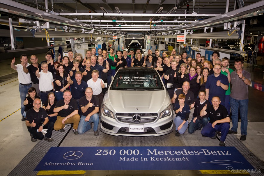 メルセデスベンツのハンガリー工場から累計生産25万台目のCLA45AMGがラインオフ