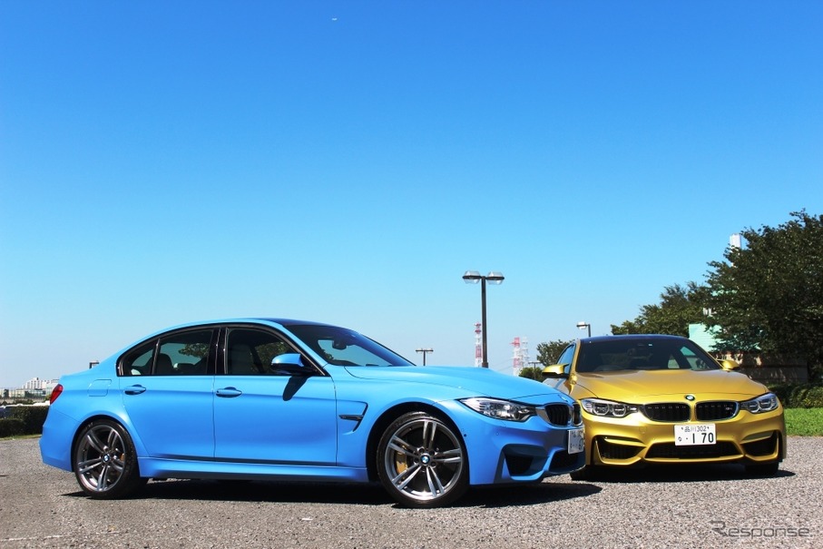 BMW M3（左）、BMW M4（右）