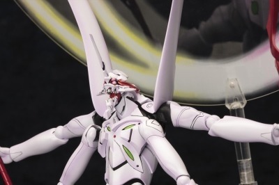 「エヴァンゲリオン第13号機 疑似シン化第3+形態（推定）」（C）カラー