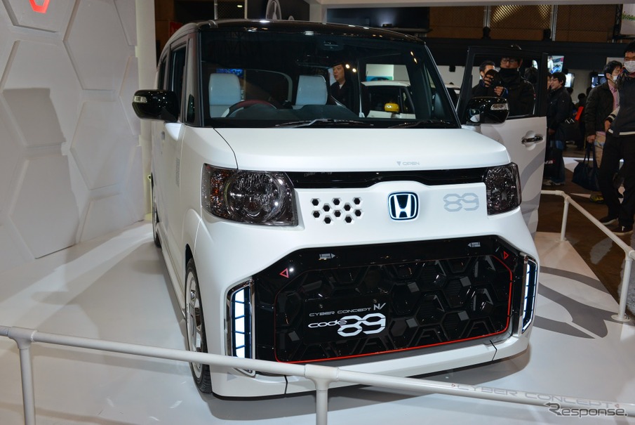 ホンダ CYBER CONCEPT N-BOX SLASH Code：89（東京オートサロン2015）