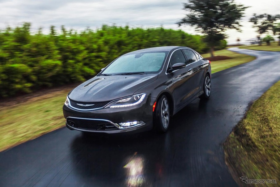 クライスラー 200