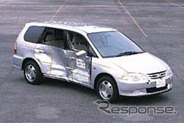 【新聞ウォッチ】国土交通省の安全性能試験で“烙印”を押された2車種