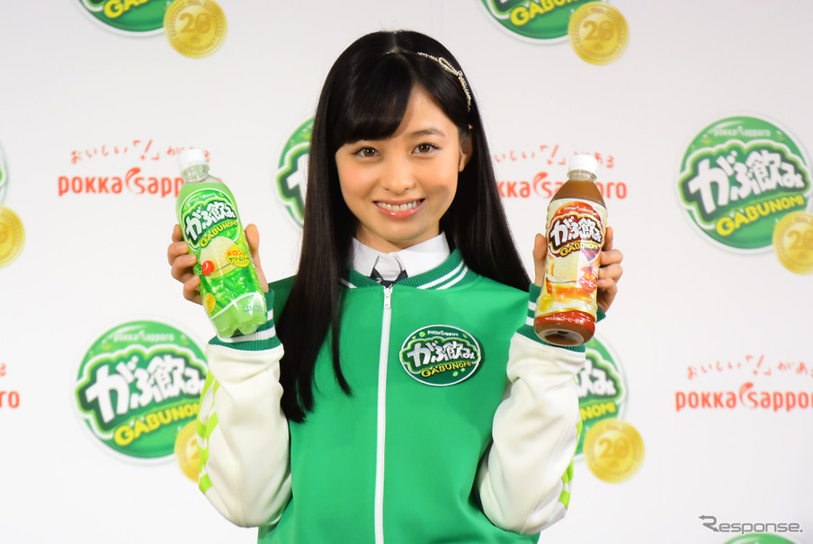 天使過ぎるアイドル橋本環奈 ジャージ姿で がぶ飲み レスポンス Response Jp 天使過ぎるアイドル橋本環奈 ジャージ姿で がぶ飲み レスポンス Response Jp