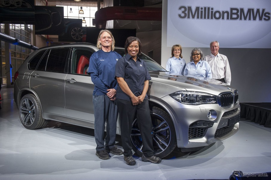 BMWの米国サウスカロライナ州スパータンバーグ工場の累計生産300万台目となった新型X5M