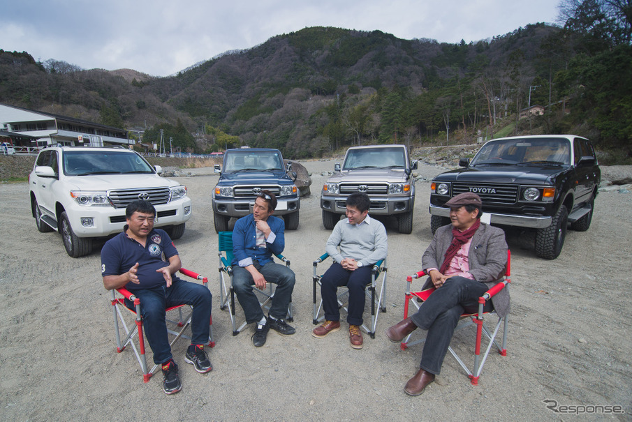 新旧ランドクルーザーオーナー4人に、「ランクルの魅力」を熱く語ってもらった。左から牟田さん（ランクル200）、小久保さん（ランクル70）、長嶋さん（ランクル70）、西久保さん（ランクル60）。