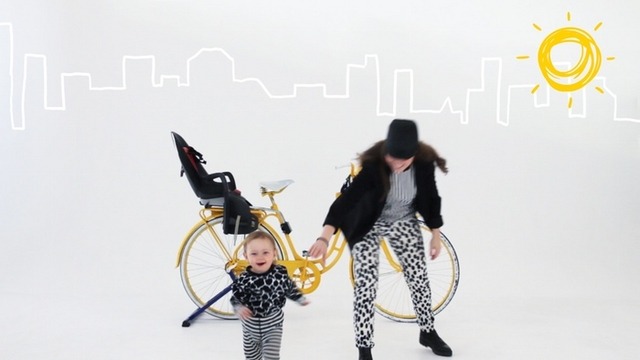 自転車に連結するベビーカー「pahoj」